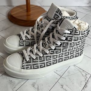 Givenchy Sneakers (brand new)
